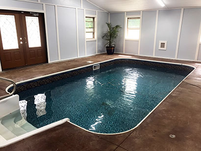 Tin Woof Inn! Pet Retreat